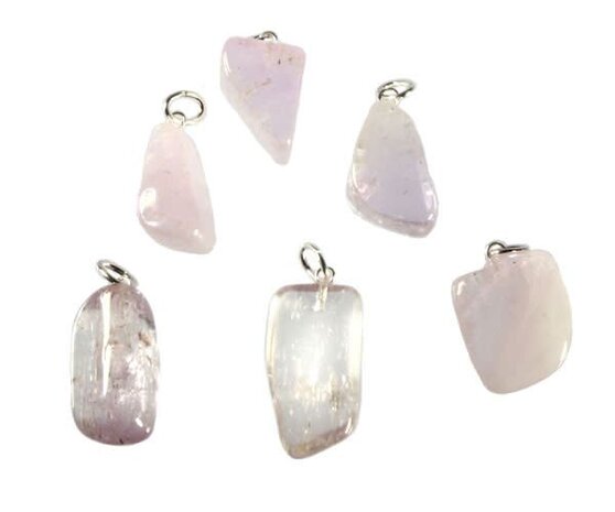 Kunziet hanger met zilveren oogje Kunziet hanger met zilveren oogje