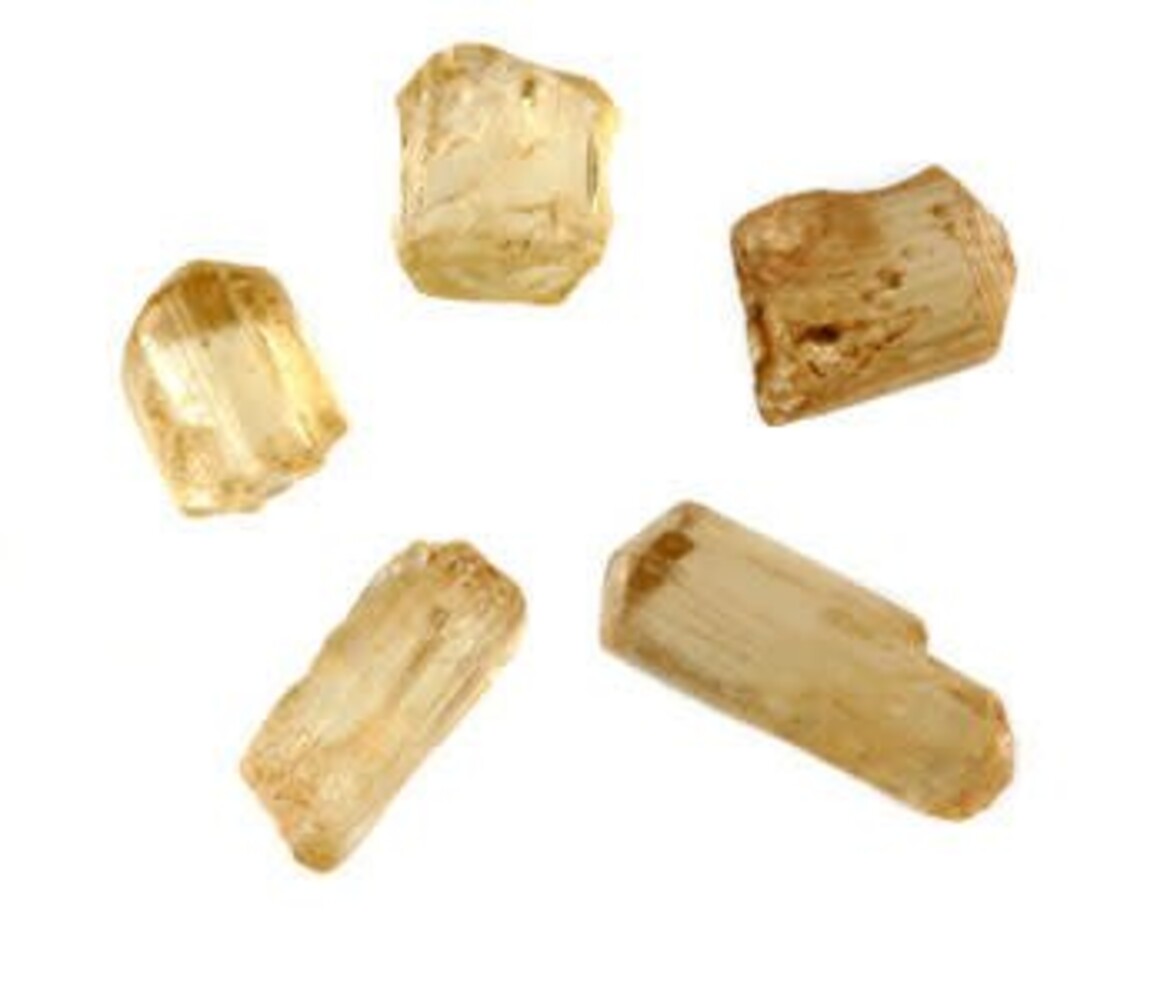 Scapoliet (geel) kristal 1 - 3 gram Scapoliet (geel) kristal 1 - 3 gram