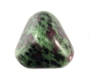 Robijn in zoisiet steen getrommeld 10 - 15 gram Robijn in zoisiet steen getrommeld 10 - 15 gram