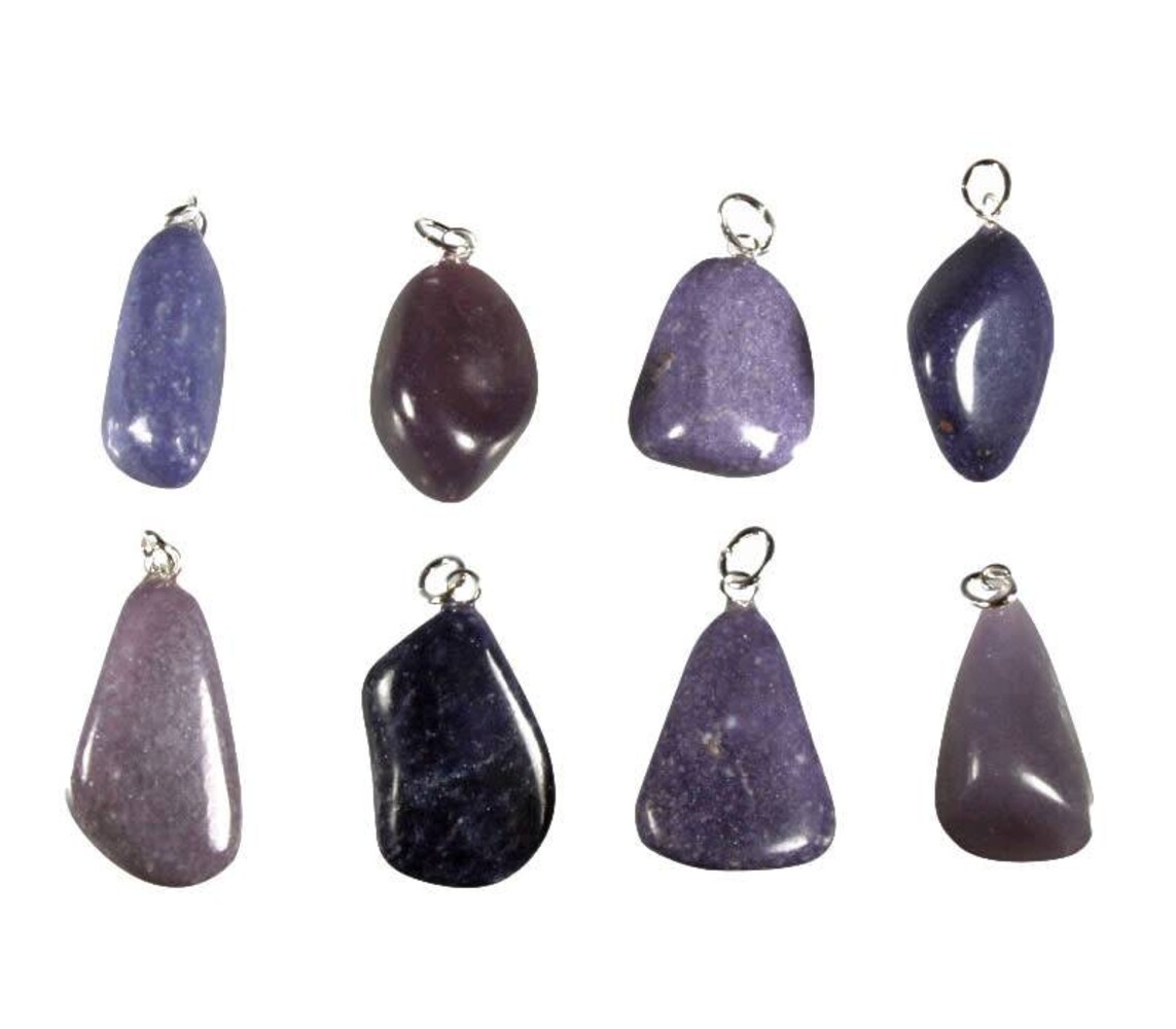 Lepidoliet (lila) hanger met zilveren oogje Lepidoliet (lila) hanger met zilveren oogje