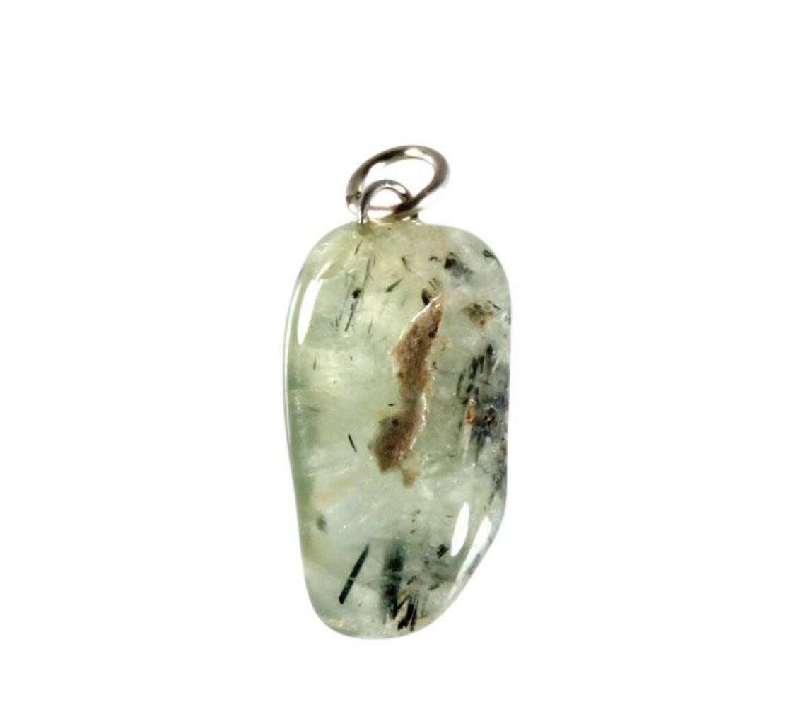 Prehniet met toermalijn hanger Prehniet met toermalijn hanger