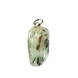 Prehniet met toermalijn hanger Prehniet met toermalijn hanger