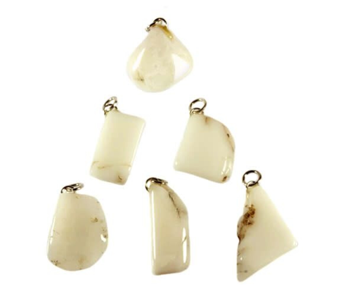 Opaal (cacholong) hanger Opaal (cacholong) hanger