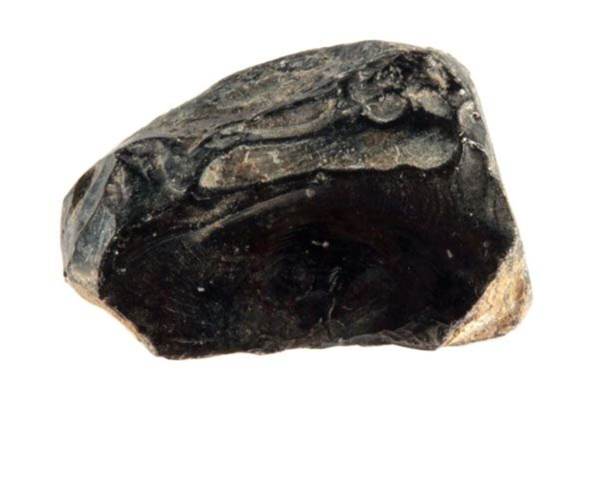 Obsidiaan (zwart) ruw 50 - 100 gram Obsidiaan (zwart) ruw 50 - 100 gram