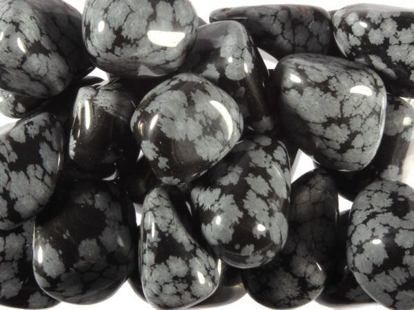 Obsidiaan (sneeuwvlok) steen getrommeld 5 - 10 gram Obsidiaan (sneeuwvlok) steen getrommeld 5 - 10 gram