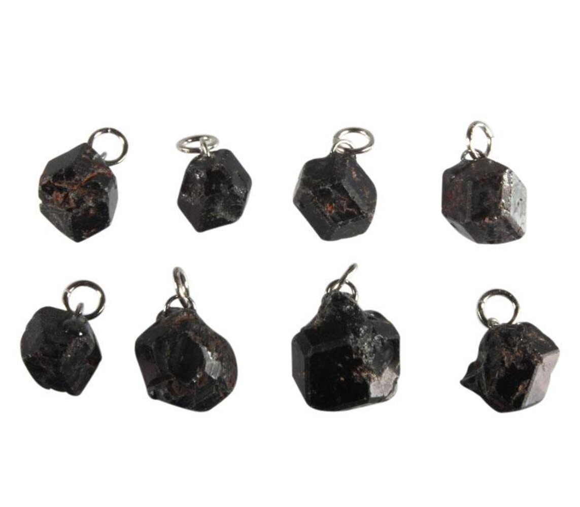 Melaniet kristal hanger