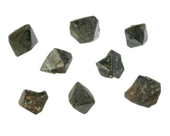 Magnetiet octaeder 1 - 3 gram Magnetiet octaeder 1 - 3 gram