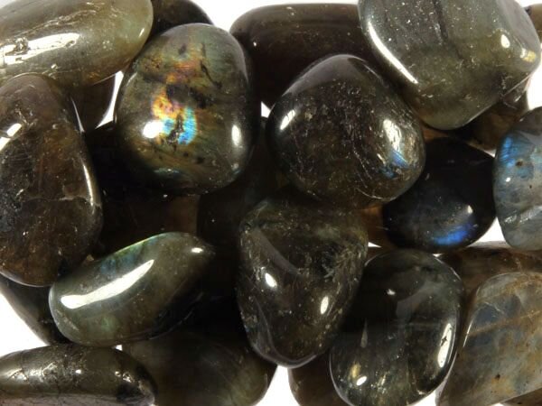 Labradoriet steen getrommeld 5 - 10 gram Labradoriet steen getrommeld 5 - 10 gram