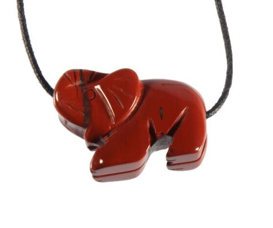 Jaspis (rood) hanger olifant doorboord Jaspis (rood) hanger olifant doorboord