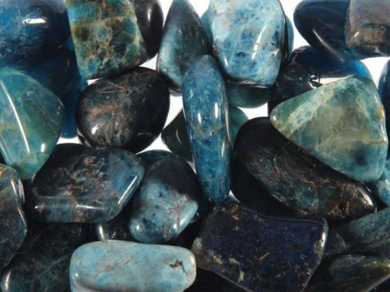 Apatiet (blauw) steen getrommeld 2 - 5 gram Apatiet (blauw) steen getrommeld 2 - 5 gram