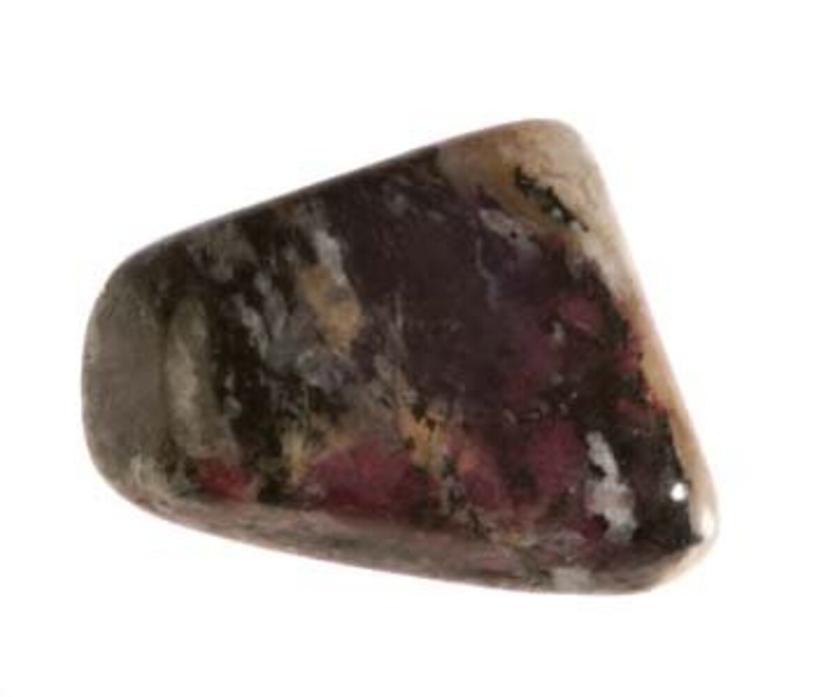 Eudialiet steen getrommeld 2 - 5 gram Eudialiet steen getrommeld 2 - 5 gram