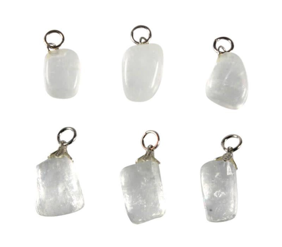 Calciet (wit) hanger Calciet (wit) hanger