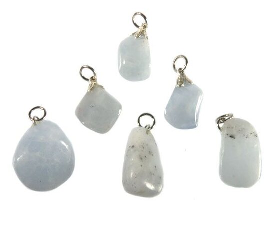 Calciet (blauw) hanger getrommeld Calciet (blauw) hanger getrommeld