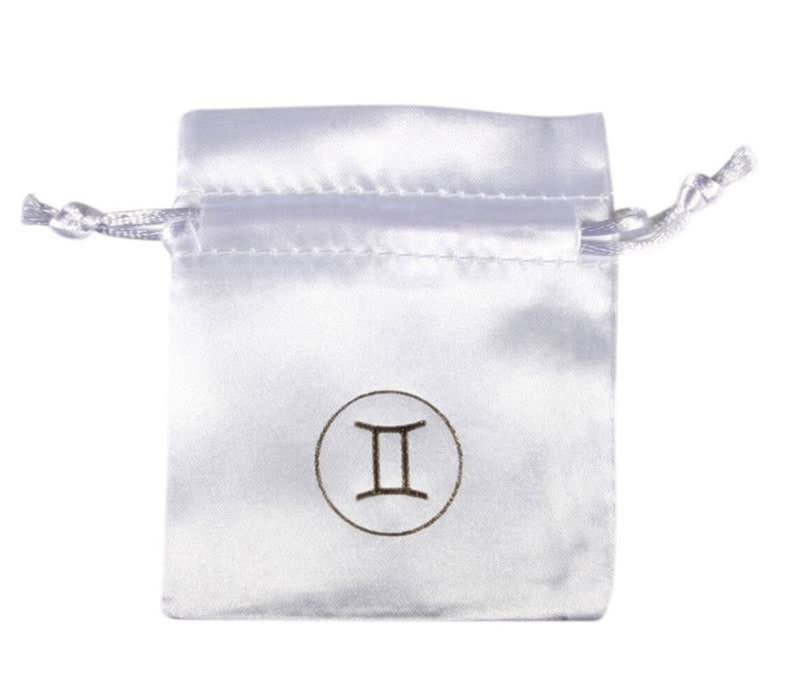 Buideltje satijn wit tweelingen Buideltje satijn wit tweelingen