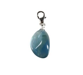 Fluoriet (blauw) bedeltje met sterling zilveren slotje Fluoriet (blauw) bedeltje met sterling zilveren slotje