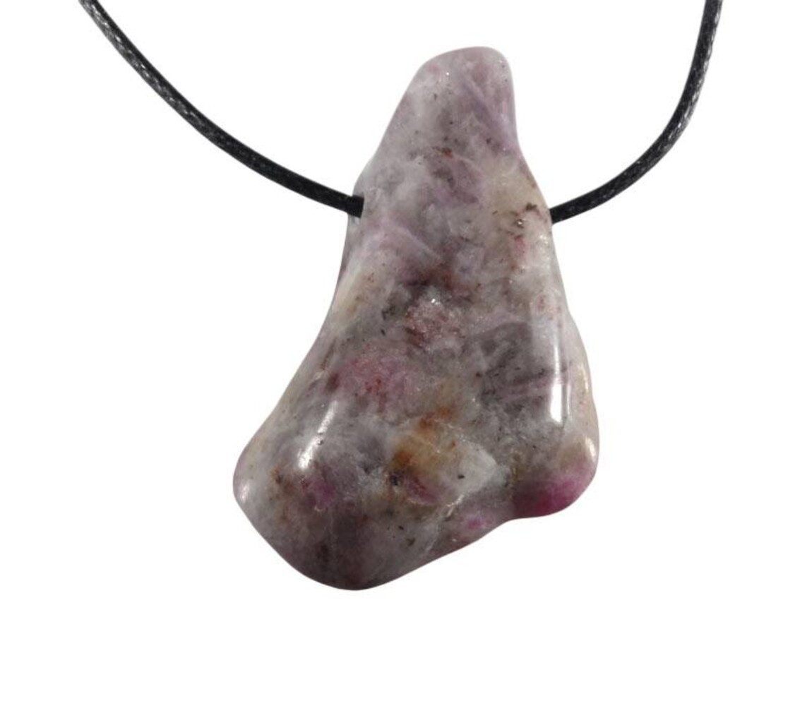 Tugtupiet hanger doorboord Tugtupiet hanger doorboord