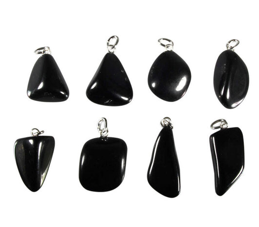 Jade (zwart) hanger met zilveren oogje