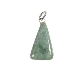 Jade (jadeiet) hanger met zilveren oogje Jade (jadeiet) hanger met zilveren oogje