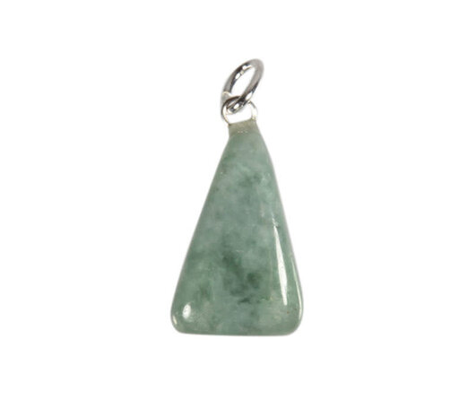 Jade (jadeiet) hanger met zilveren oogje Jade (jadeiet) hanger met zilveren oogje