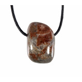 Pyroxmangiet hanger doorboord