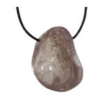 Lithiumkwarts hanger doorboord getrommeld