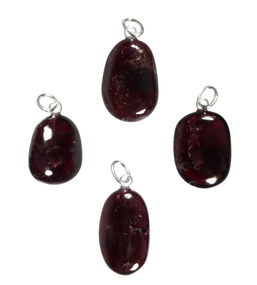 Granaat (rhodoliet) hanger met zilveren oogje Granaat (rhodoliet) hanger met zilveren oogje