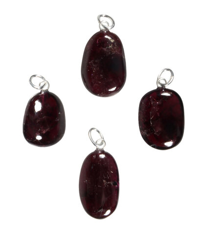 Granaat (rhodoliet) hanger met zilveren oogje Granaat (rhodoliet) hanger met zilveren oogje