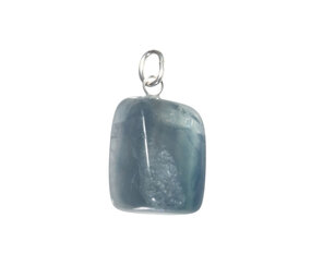 Fluoriet (blauw) hanger met zilveren oogje Fluoriet (blauw) hanger met zilveren oogje