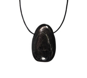 Hyperstheen hanger doorboord Hyperstheen hanger doorboord