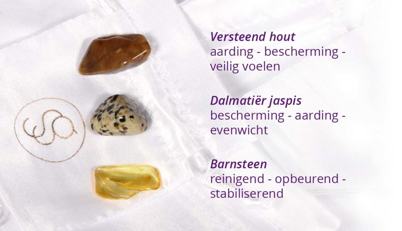 Zilveren hanger geborgen & veilig voelen 8 mm kralen Zilveren hanger geborgen & veilig voelen 8 mm kralen