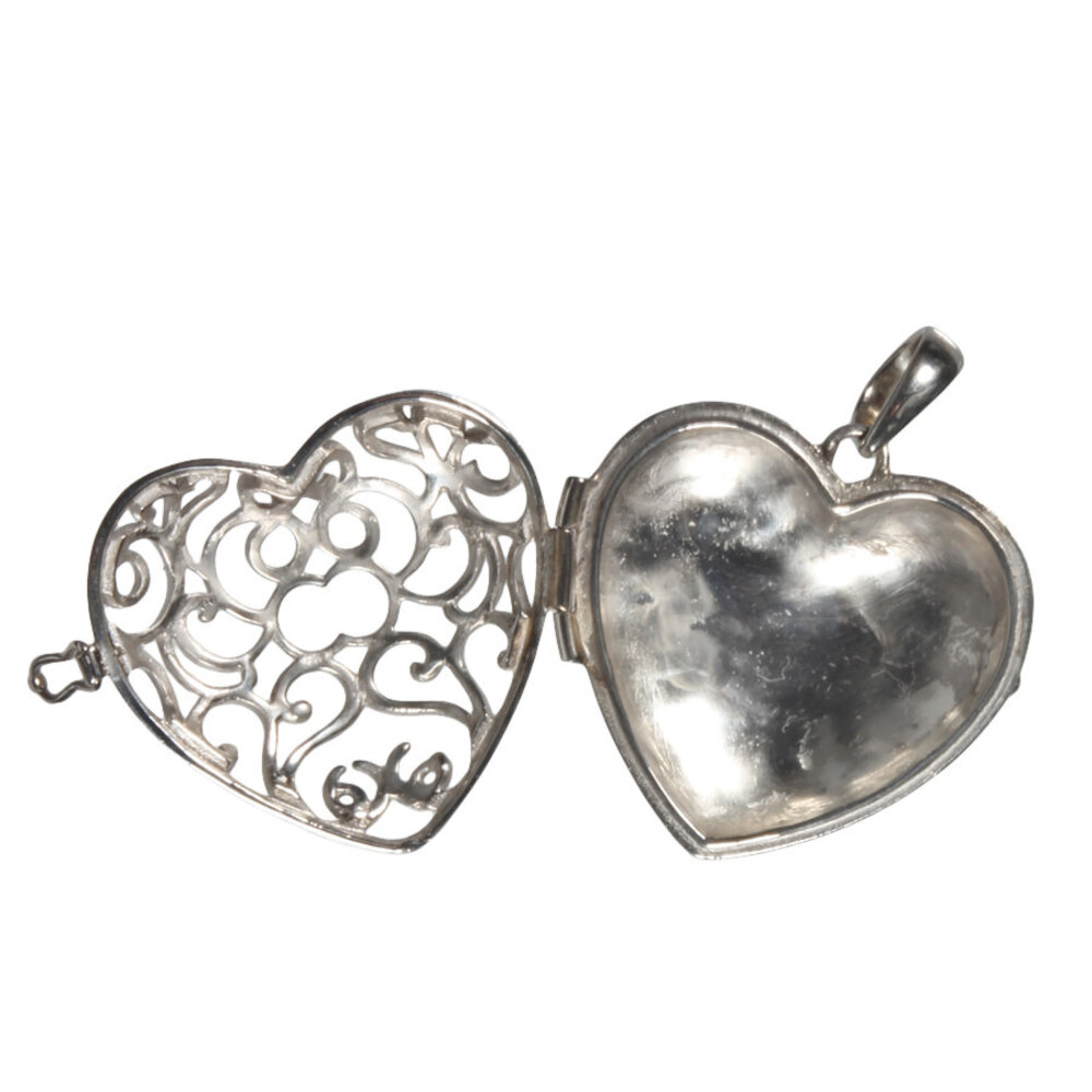 Zilveren medaillon hart opengewerkt Zilveren medaillon hart opengewerkt
