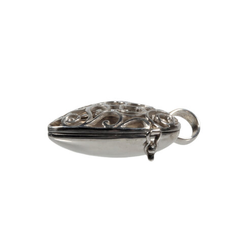 Zilveren medaillon hart opengewerkt Zilveren medaillon hart opengewerkt