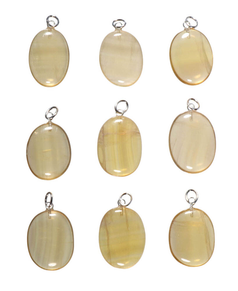 Fluoriet (geel) hanger met zilveren oogje Fluoriet (geel) hanger met zilveren oogje