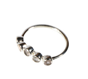 Zilveren ring rozenkwarts maat 17 1/2 | 5 steentjes Zilveren ring rozenkwarts maat 17 1/2 | 5 steentjes