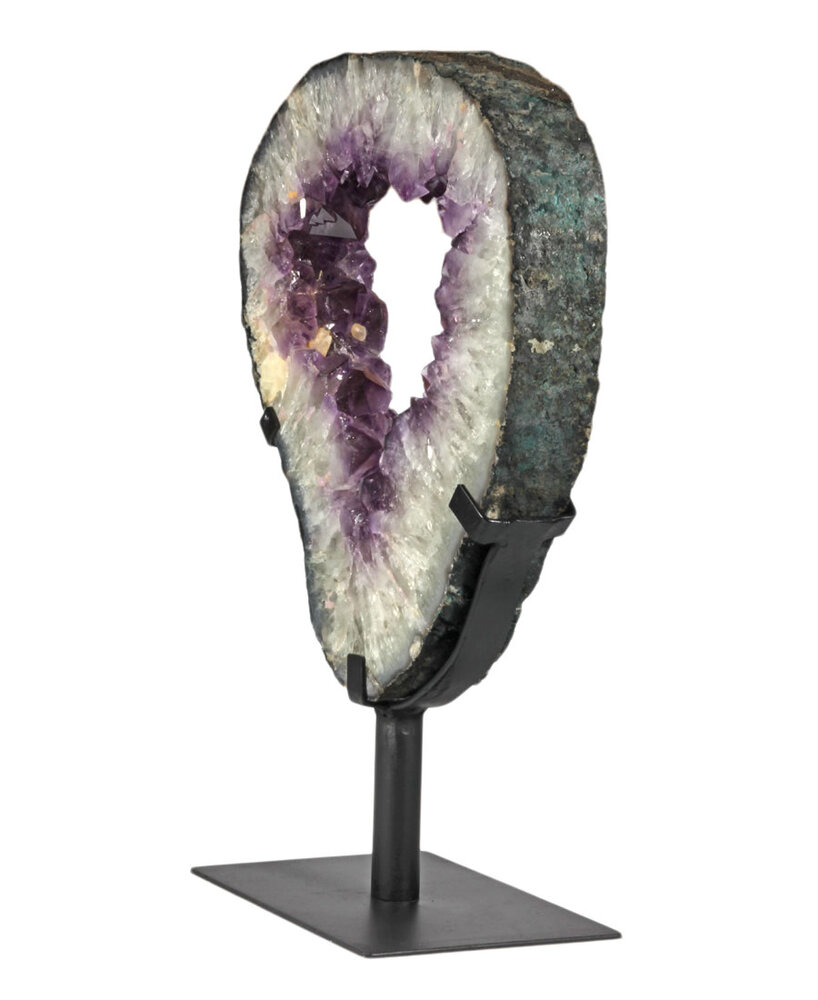 Amethist schijf open gepolijst 33 x 27 x 5,5 cm / 7710 gram | op standaard Amethist schijf open gepolijst 33 x 27 x 5,5 cm / 7710 gram | op standaard