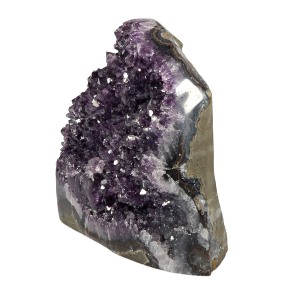Amethist cluster staand 17,5 x 6 x 15,5 cm | 2190 gram Amethist cluster staand 17,5 x 6 x 15,5 cm | 2190 gram
