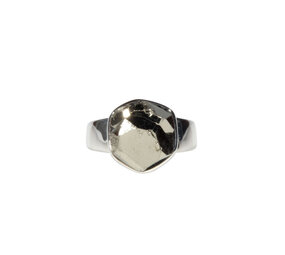 Zilveren ring pyriet maat 18 1/2 | ruw 1,2 x 1,1 cm Zilveren ring pyriet maat 18 1/2 | ruw 1,2 x 1,1 cm