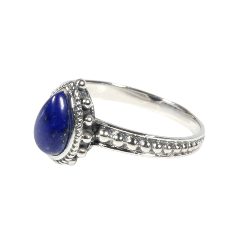 Zilveren ring lapis lazuli maat 17 | druppel bewerkte rand Zilveren ring lapis lazuli maat 17 | druppel bewerkte rand