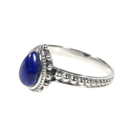 Zilveren ring lapis lazuli maat 18 | druppel bewerkte rand Zilveren ring lapis lazuli maat 18 | druppel bewerkte rand