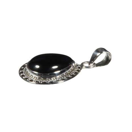 Zilveren hanger onyx | druppel bewerkte rand 1,5 x 1,1 cm