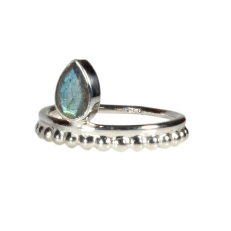 Zilveren ring labradoriet maat 19 | druppel facet bolletjes Zilveren ring labradoriet maat 19 | druppel facet bolletjes