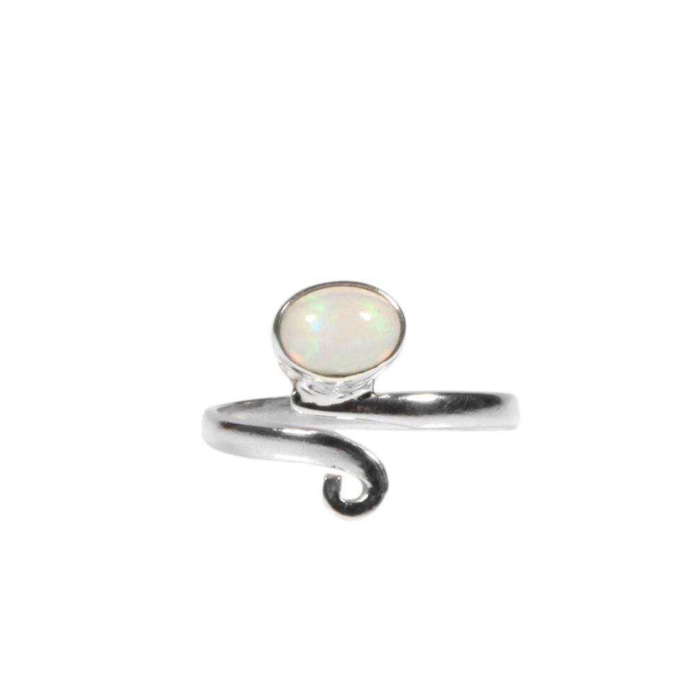 Zilveren ring opaal (edel) maat 18 1/2 | ovaal krul 8 x 6 mm