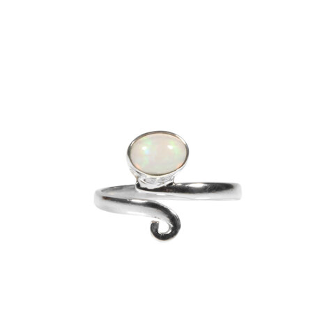 Zilveren ring opaal (edel) maat 18 1/2 | ovaal krul 8 x 6 mm