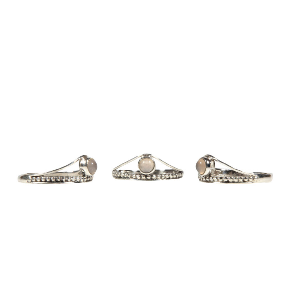 Zilveren ring rozenkwarts maat 17 1/2 | rond boogje Zilveren ring rozenkwarts maat 17 1/2 | rond boogje