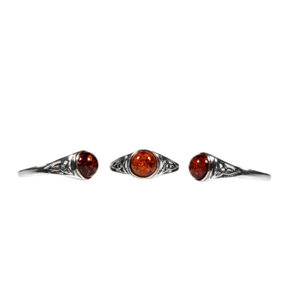 Zilveren ring barnsteen maat 17 1/2 | Keltisch rond 7 mm