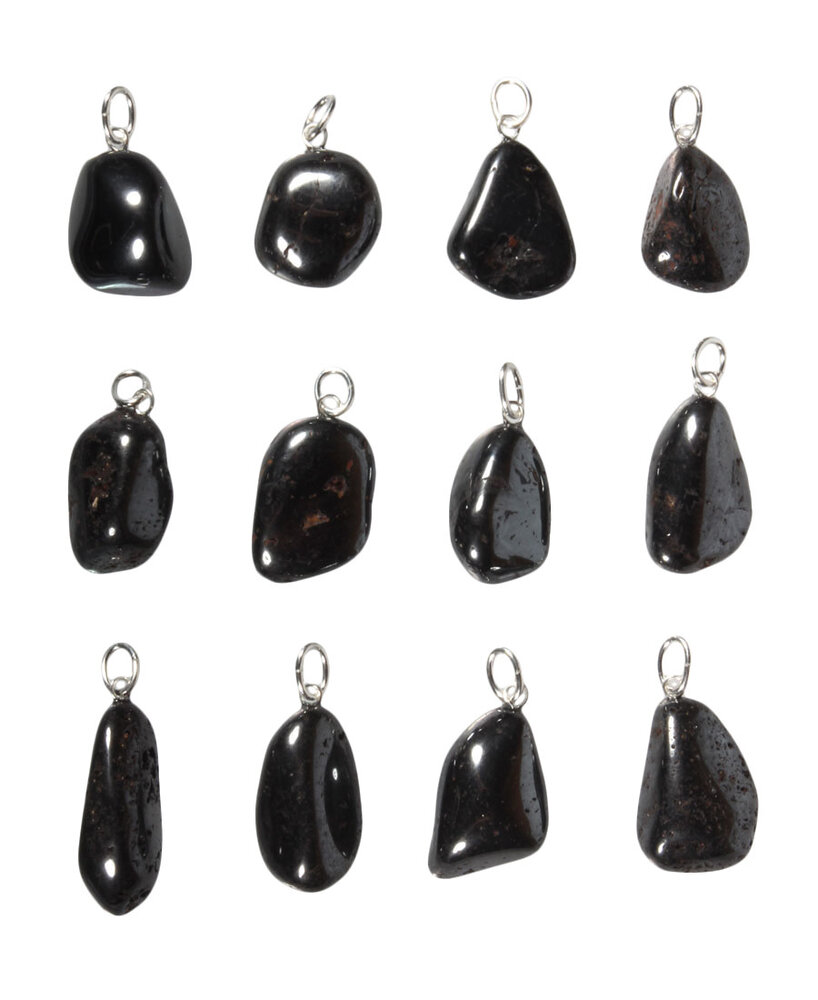 Magnetiet hanger met zilveren oogje Magnetiet hanger met zilveren oogje