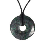 Robijn in fuchsiet hanger donut 3 cm