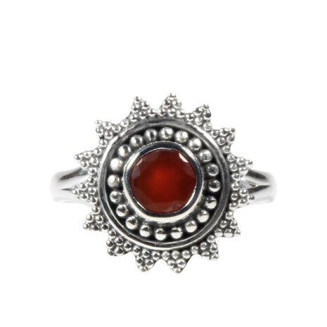 Zilveren ring carneool maat 17 1/2 | rond facet zon