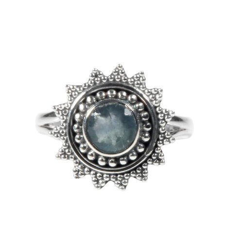 Zilveren ring apatiet maat 16 1/2 | rond facet zon Zilveren ring apatiet maat 16 1/2 | rond facet zon