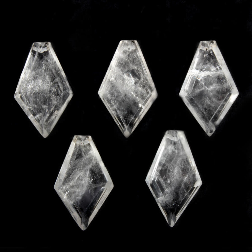 Bergkristal feng shui raamkristal | ruit gefacetteerd Bergkristal feng shui raamkristal | ruit gefacetteerd